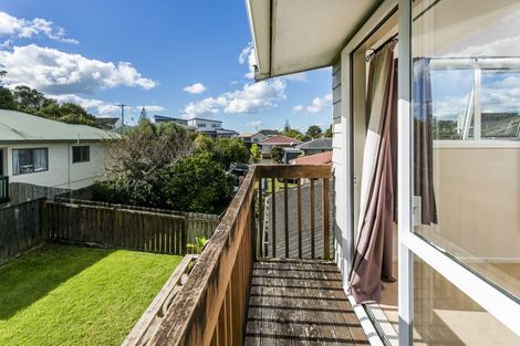 Photo of property in 2/13 Manuka Road, Bayview, Auckland, 0629