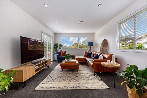 Photo of property in 137 Spinnaker Drive, Whitby, Porirua, 5024