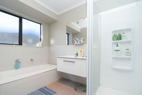 Photo of property in 13 Kennedy Lane, Hamilton East, Hamilton, 3216