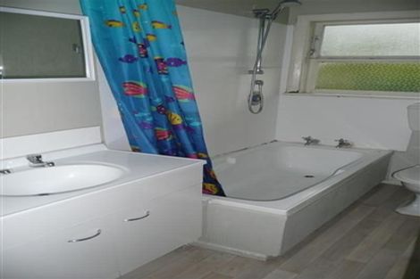 Photo of property in 94 Karepa Street, Brooklyn, Wellington, 6021