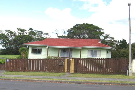 Photo of property in 91 West Harbour Drive, West Harbour, Auckland, 0618
