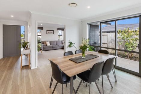 Photo of property in 20 Batty Street, Papamoa Beach, Papamoa, 3118