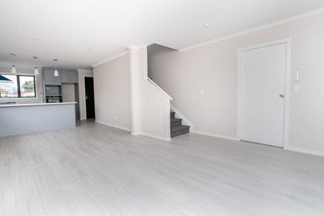 Photo of property in 2/1 Splitt Avenue, Glenview, Hamilton, 3206