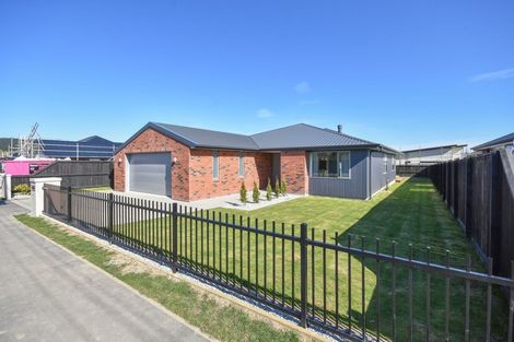 Photo of property in 147 Wingatui Road, Mosgiel, 9024