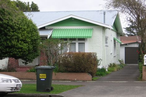 Photo of property in 18 Milverton Avenue, Hokowhitu, Palmerston North, 4410