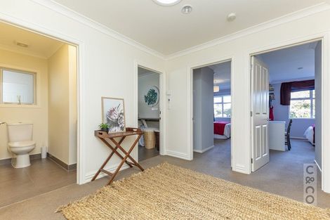 Photo of property in 4 Crabb Fields Lane, Riverhead, 0820