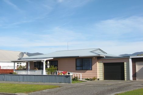 Photo of property in 36b Disraeli Street, Westport, 7825