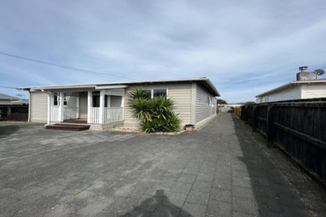 Photo of property in 11 Baldwin Street, Moera, Lower Hutt, 5010