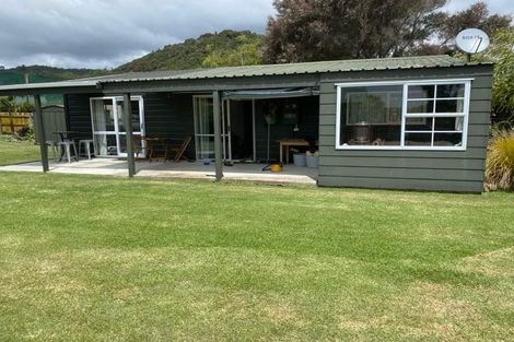 Photo of property in 10 Te Mara Place, Merrilands, New Plymouth, 4312