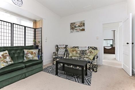 Photo of property in 1/708 Whitehead Road, Saint Leonards, Hastings, 4120