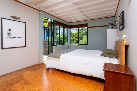 Photo of property in 6 Gannet Point, Rothesay Bay, Auckland, 0630