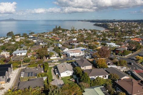 Photo of property in 4 Auld Street, Torbay, Auckland, 0630