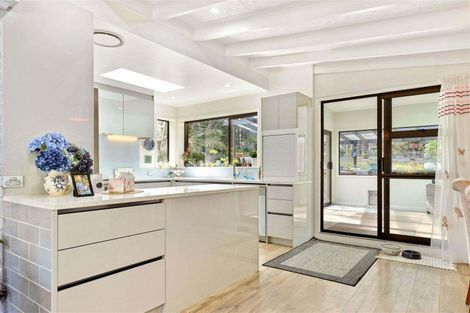 Photo of property in 14 Yelash Road, Massey, Auckland, 0614