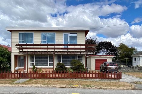 Photo of property in 25 Gormack Street, Balclutha, 9230
