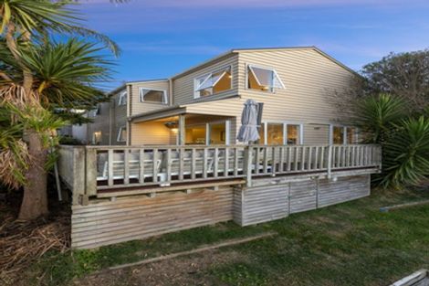 Photo of property in 23b Jelas Road, Red Beach, 0932