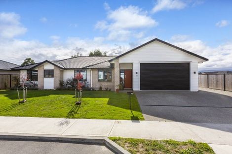 Photo of property in 79 Mawai Hakona Drive, Wallaceville, Upper Hutt, 5018