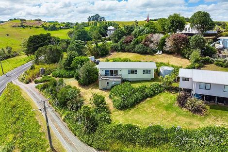 Photo of property in 1111 Whakapirau Road, Whakapirau, Maungaturoto, 0583