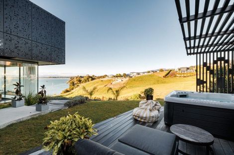 Photo of property in 4 Fairburn Place, Kaiteriteri, 7197