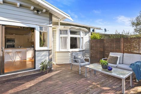 Photo of property in 11 Franklyn Street, Nelson South, Nelson, 7010
