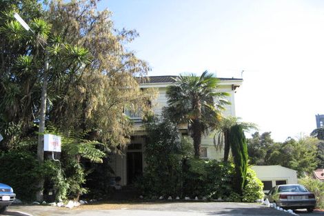 Photo of property in Lynton Lodge, 25 Examiner Street, Nelson, 7010