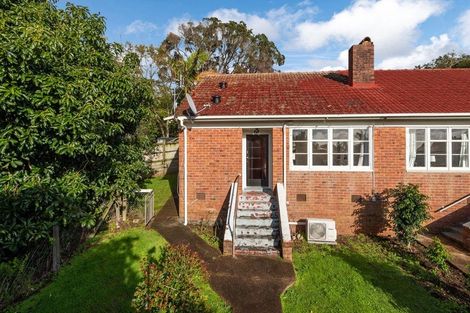 Photo of property in 9b Kerr Street, Devonport, Auckland, 0624