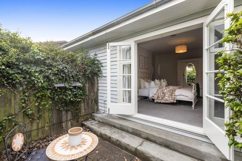Photo of property in 1/49 Ashgrove Terrace, Somerfield, Christchurch, 8024