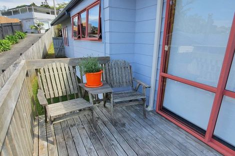 Photo of property in 39a Pohutukawa Avenue, Shelly Park, Auckland, 2014