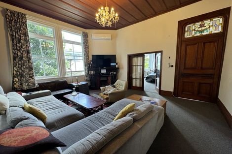 Photo of property in 37 Te Wharepouri Street, Berhampore, Wellington, 6023