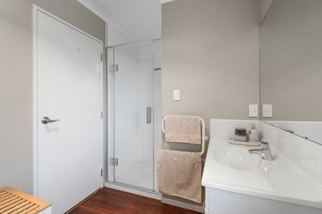 Photo of property in 36 Geneva Terrace, Kelvin Grove, Palmerston North, 4414