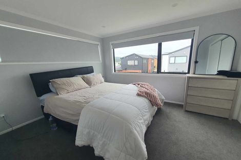 Photo of property in 4 Gloaming Lane, Wallaceville, Upper Hutt, 5018