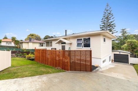 Photo of property in 91 Barrys Road, Glendene, Auckland, 0602