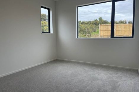 Photo of property in 36b Crestview Rise, Papakura, 2110