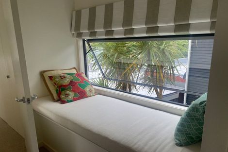 Photo of property in 37e Ngaio Road, Kelburn, Wellington, 6012