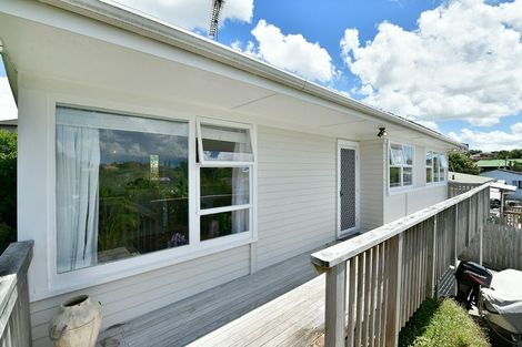 Photo of property in 16 Sundown Avenue, Manly, Whangaparaoa, 0930