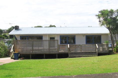 Photo of property in 3 Judith Place, Titirangi, Auckland, 0604