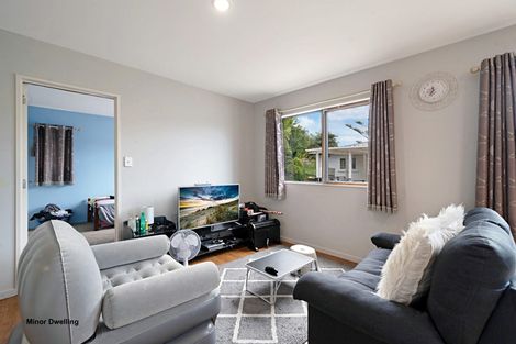 Photo of property in 27 Kohekohe Street, New Lynn, Auckland, 0600