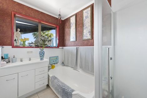 Photo of property in 16b Pohutukawa Drive, Pukete, Hamilton, 3200