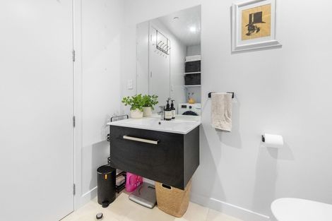 Photo of property in Frank Sargeson Apts, 308/80 Anzac Street, Takapuna, Auckland, 0622