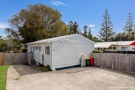 Photo of property in 2/137 Awaroa Road, Helensville, 0800