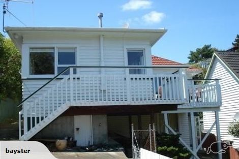 Photo of property in 28 Melbourne Road, Island Bay, Wellington, 6023