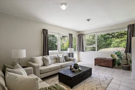 Photo of property in 12 Nicholson Place, Hillcrest, Auckland, 0627