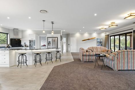 Photo of property in 35 Stonebrook Lane, Kelvin Grove, Palmerston North, 4470