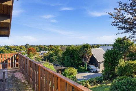 Photo of property in 365 Centaurus Road, Hillsborough, Christchurch, 8022