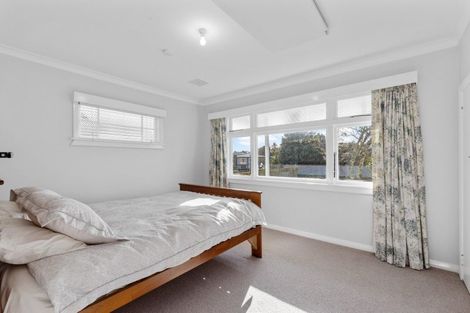 Photo of property in 70 Jickell Street, Hokowhitu, Palmerston North, 4410