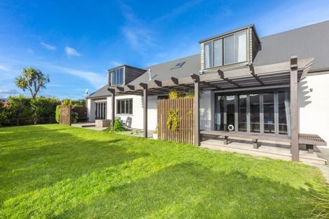 Photo of property in 46 Emerald Hill Drive, Birchville, Upper Hutt, 5018