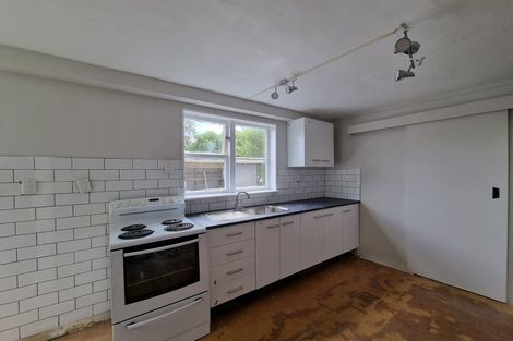 Photo of property in 1b Court Road, Tawa, Wellington, 5028