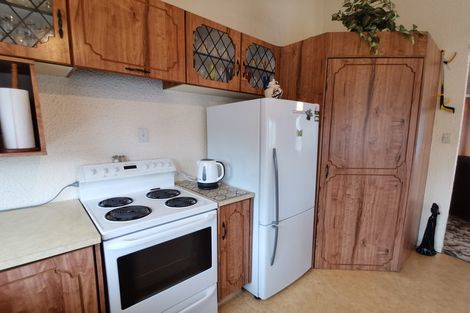 Photo of property in 15 Bickerstaffe Road, Maungaturoto, 0520