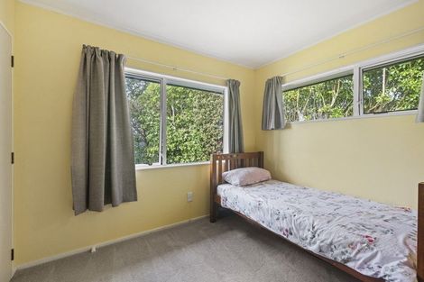 Photo of property in 35 Rifleman Rise, Unsworth Heights, Auckland, 0632