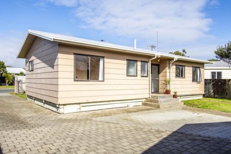 Photo of property in 215 Gravatt Road, Papamoa Beach, Papamoa, 3118