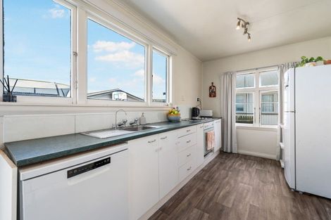 Photo of property in 4 Seabury Avenue, Foxton Beach, Foxton, 4815